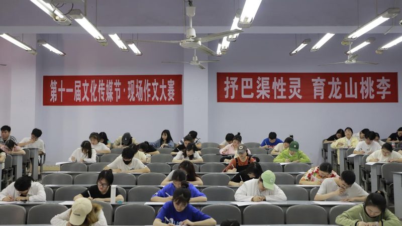 电影级灯光器材：揭秘其型号与规格背后的秘密**